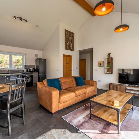 Shoreland Lodges - Cherry Lodge Fort Augustus Exterior photo