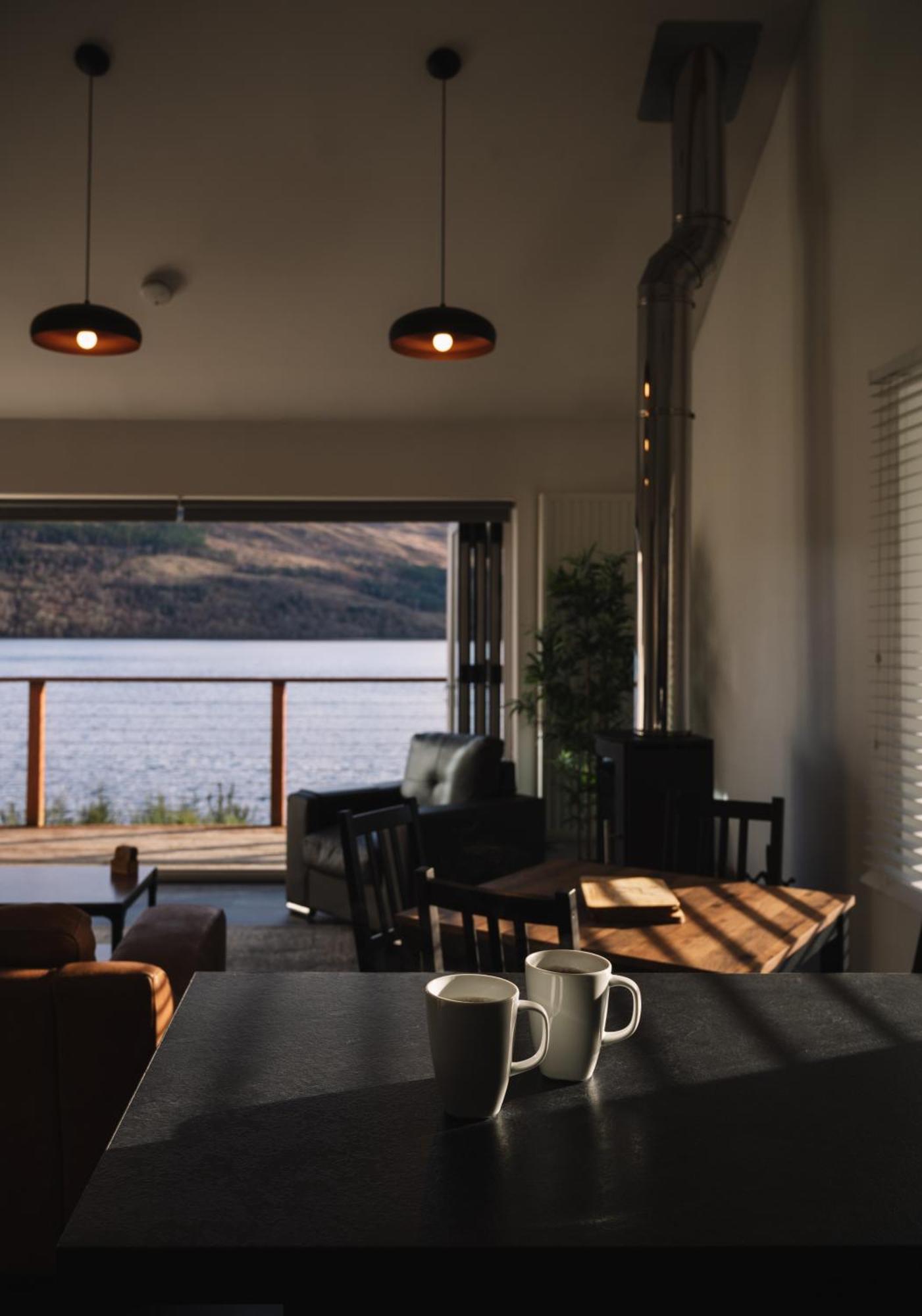 Shoreland Lodges - Cherry Lodge Fort Augustus Exterior photo