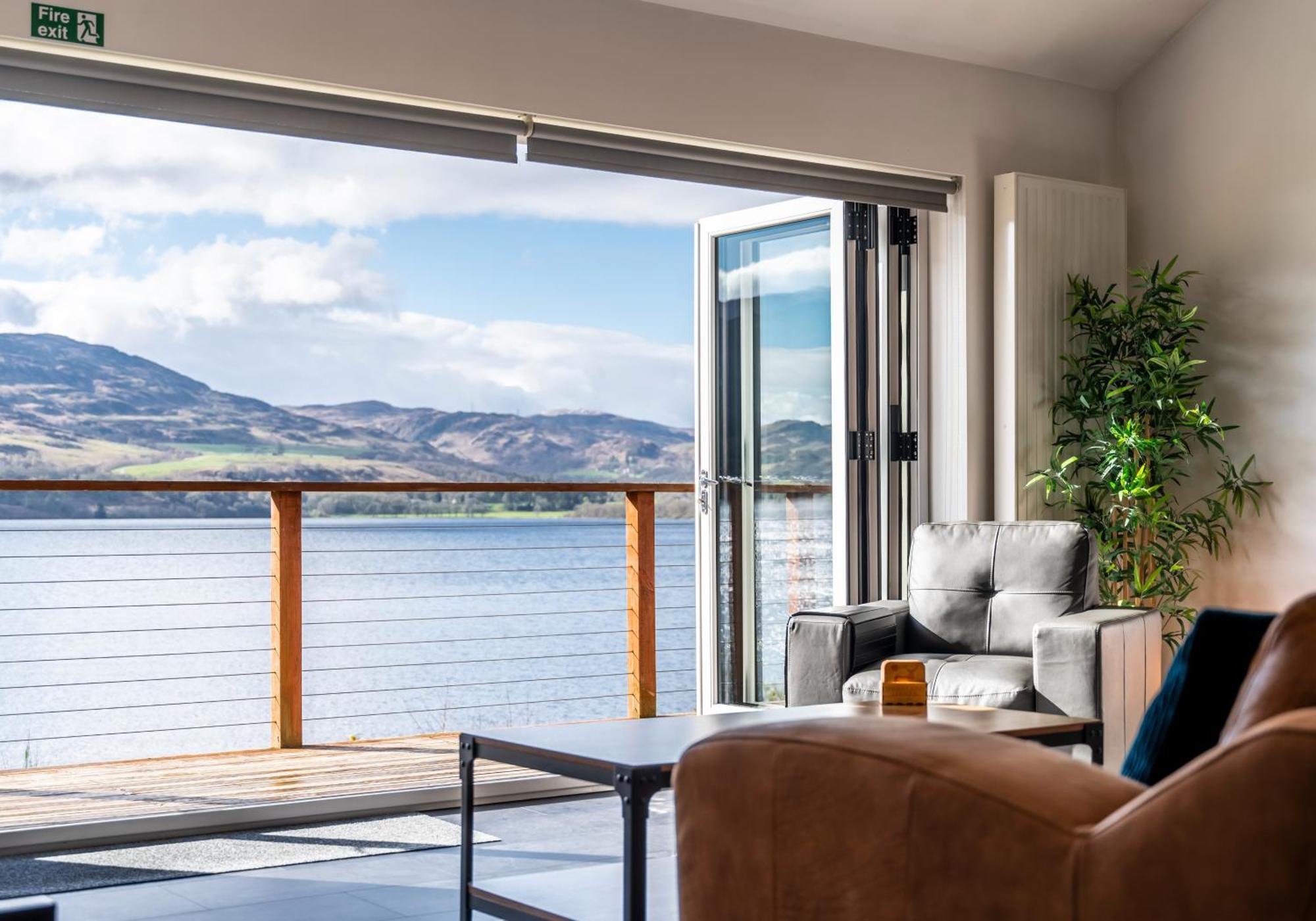 Shoreland Lodges - Cherry Lodge Fort Augustus Exterior photo