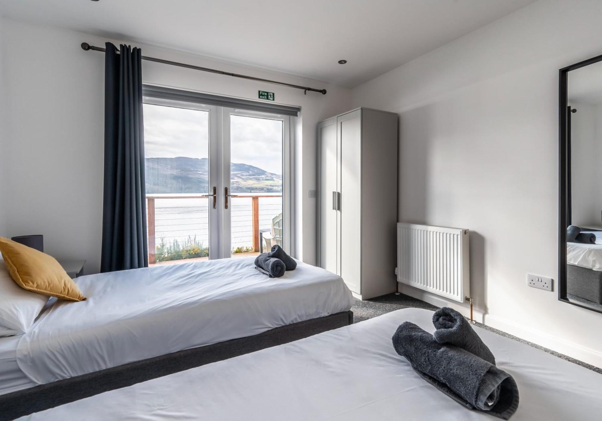 Shoreland Lodges - Cherry Lodge Fort Augustus Exterior photo