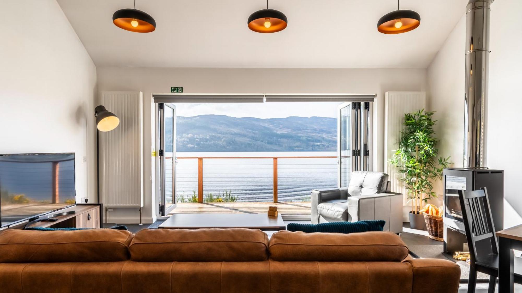 Shoreland Lodges - Cherry Lodge Fort Augustus Exterior photo