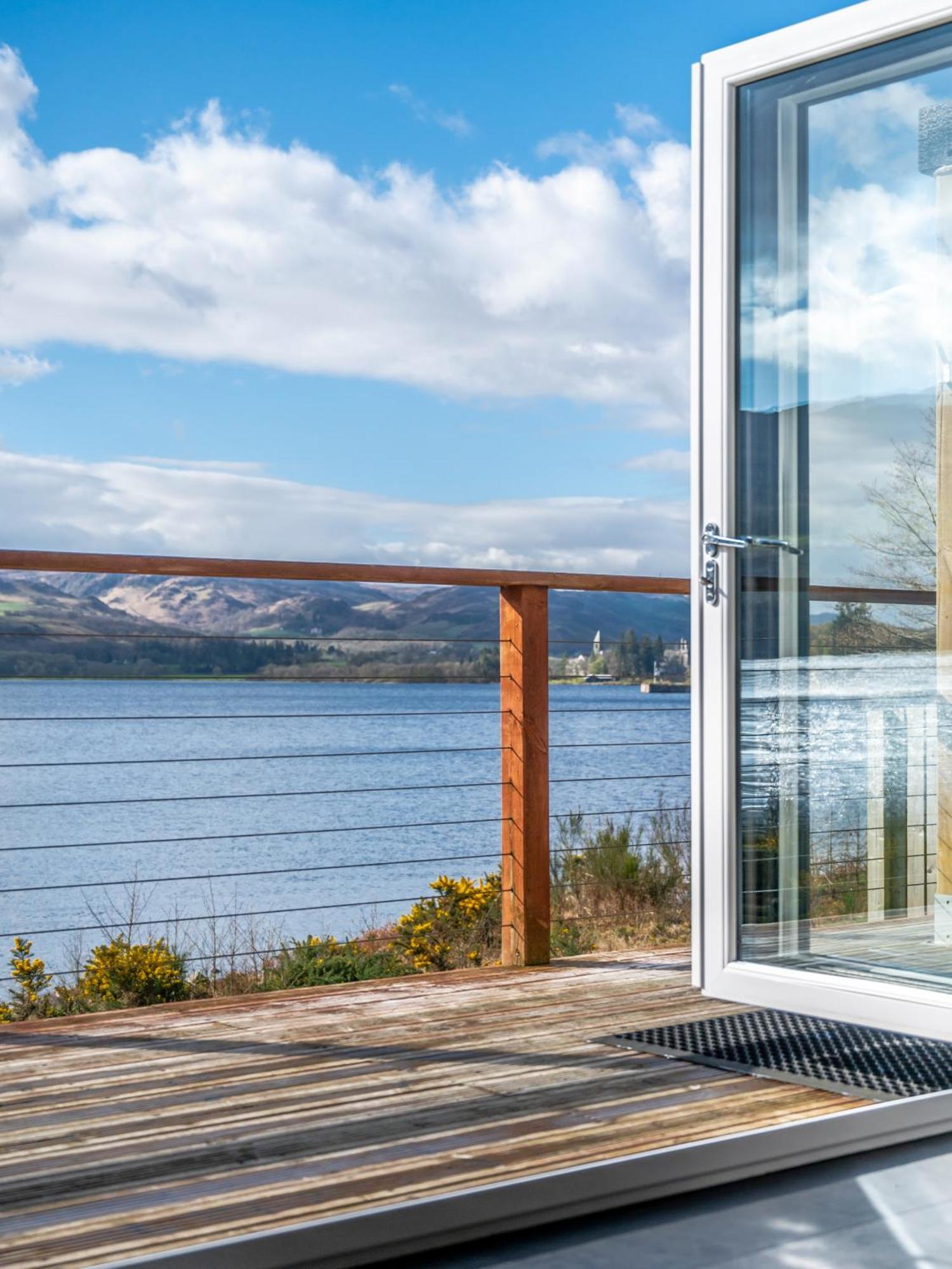 Shoreland Lodges - Cherry Lodge Fort Augustus Exterior photo