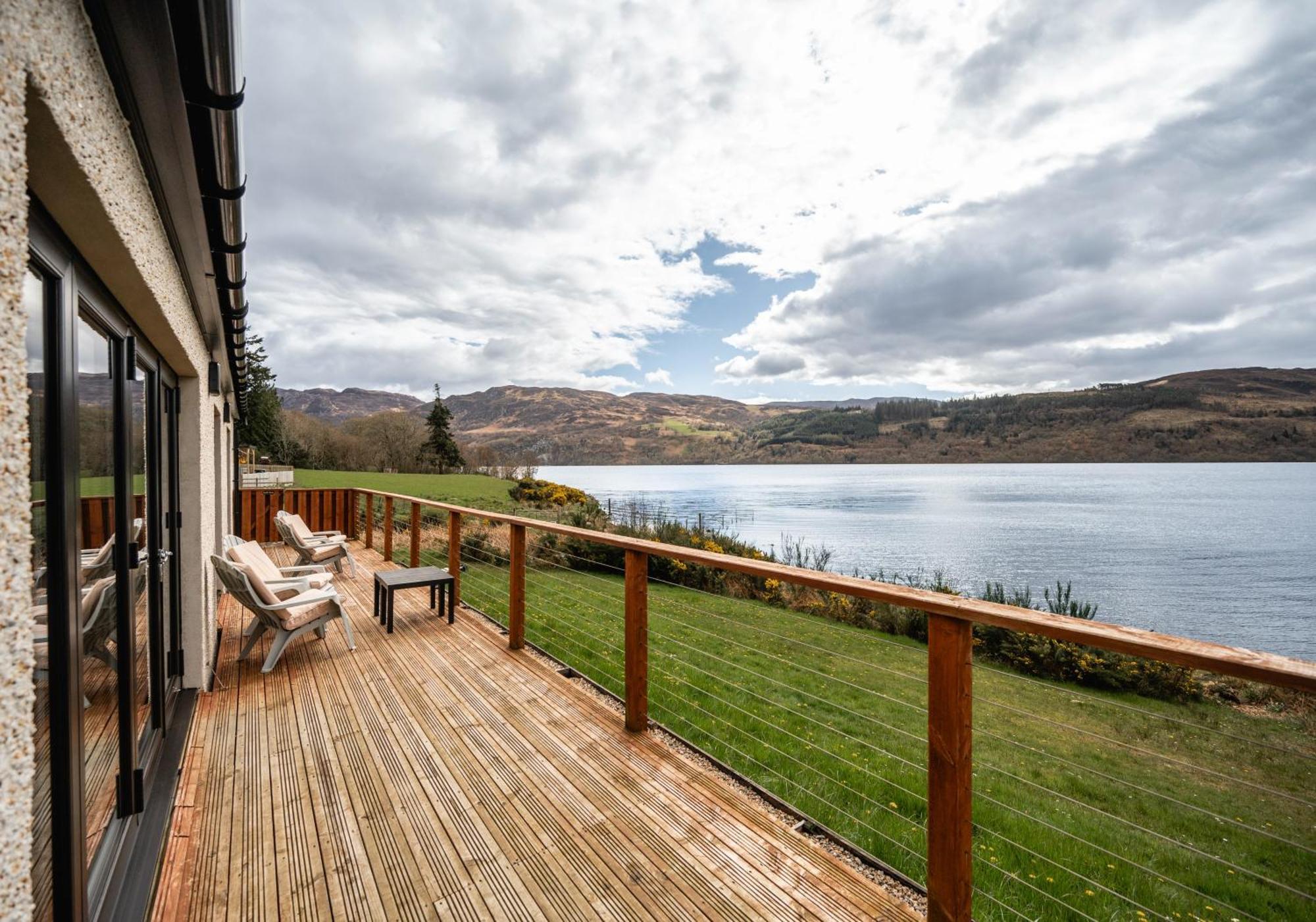 Shoreland Lodges - Cherry Lodge Fort Augustus Exterior photo